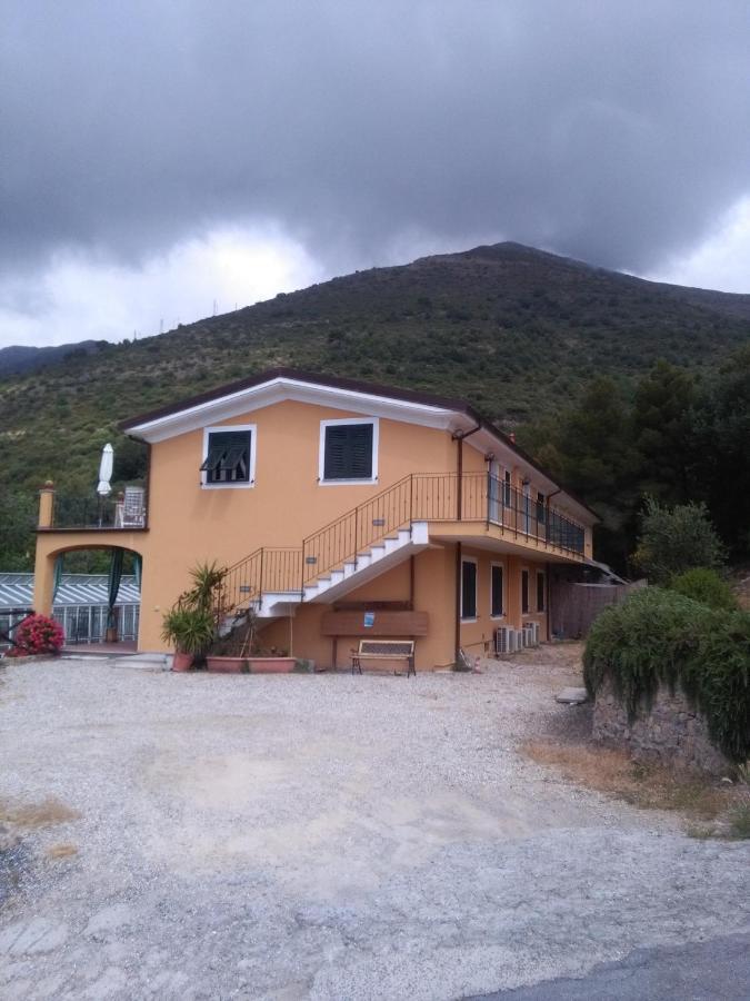 Agriturismo Tendapiccola Ceriale Exterior photo